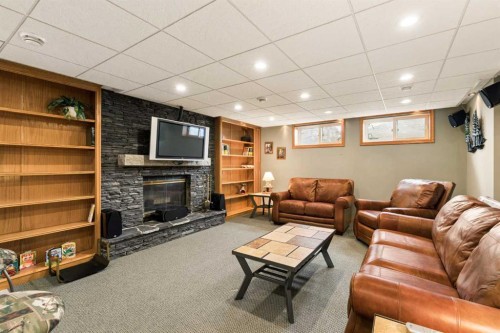 880 Shawnee Drive Sw, Calgary, AB 