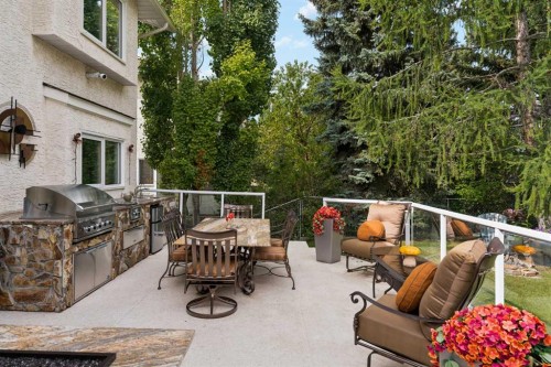 880 Shawnee Drive Sw, Calgary, AB 