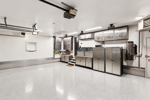880 Shawnee Drive Sw, Calgary, AB 