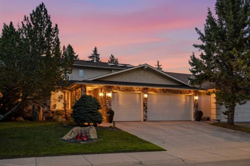 880 Shawnee Drive Sw, Calgary, AB 