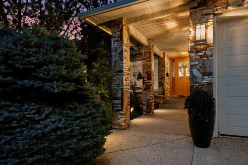880 Shawnee Drive Sw, Calgary, AB 