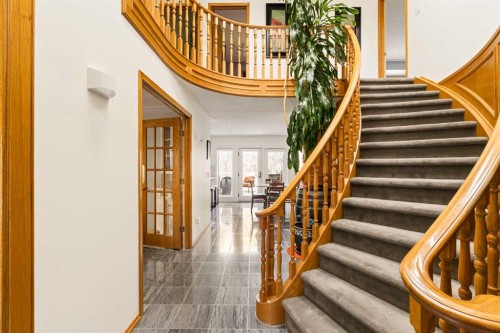 880 Shawnee Drive Sw, Calgary, AB 