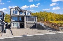 40 Crestridge Heights SW Calgary, AB T3B 6K6