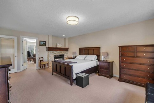 79 Westpark Crescent Sw, Calgary, AB 