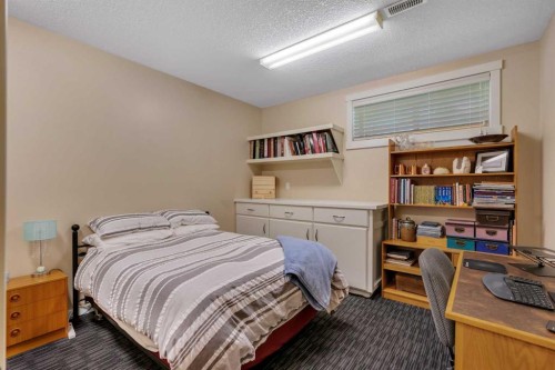 79 Westpark Crescent Sw, Calgary, AB 