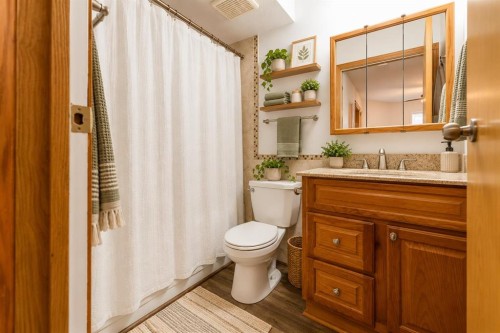 52 Covington Road Ne, Calgary, AB 