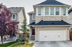 296 Nolancrest Heights NW Calgary, AB T3R 0V8