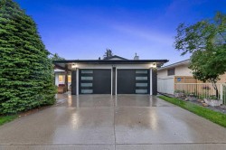 931 Parkwood Way SE Calgary, AB T2J 3V4