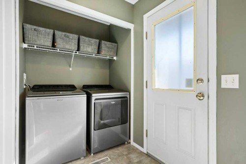 248 Regal Park Ne, Calgary, AB 