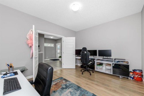 124 Corner Meadows Park Ne, Calgary, AB 