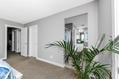 124 Corner Meadows Park Ne, Calgary, AB 