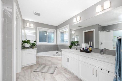 124 Corner Meadows Park Ne, Calgary, AB 