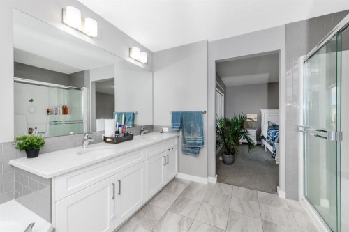 124 Corner Meadows Park Ne, Calgary, AB 