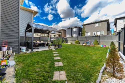 124 Corner Meadows Park Ne, Calgary, AB 