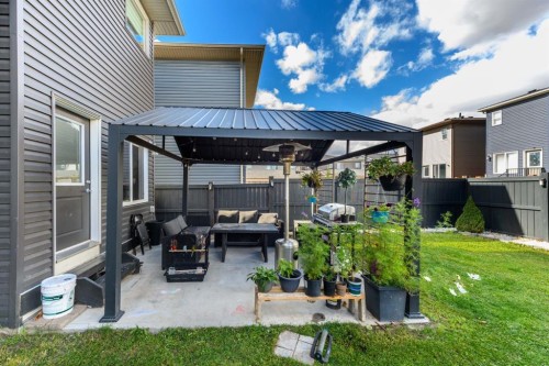 124 Corner Meadows Park Ne, Calgary, AB 