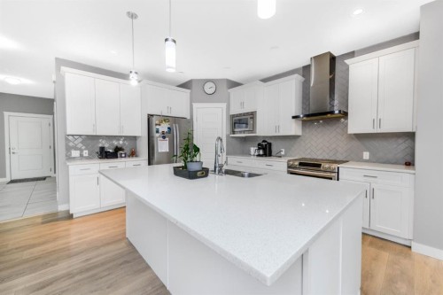 124 Corner Meadows Park Ne, Calgary, AB 