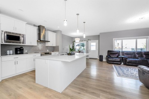 124 Corner Meadows Park Ne, Calgary, AB 