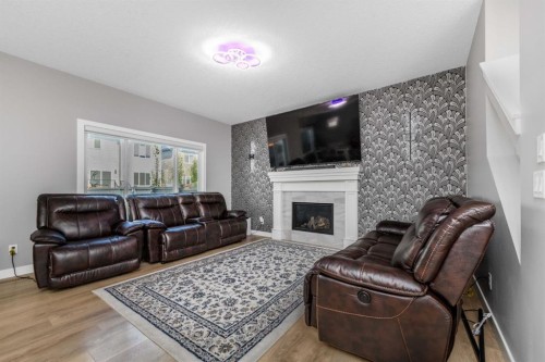 124 Corner Meadows Park Ne, Calgary, AB 