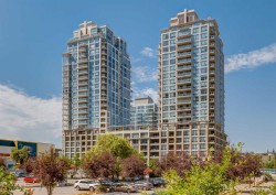 913-222 Riverfront Avenue SW Calgary, AB T2P 0W3
