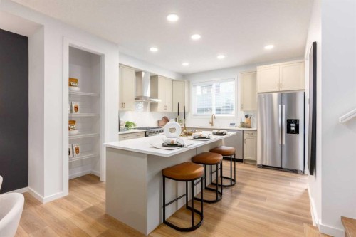 696 Sora Boulevard Se, Calgary, AB 
