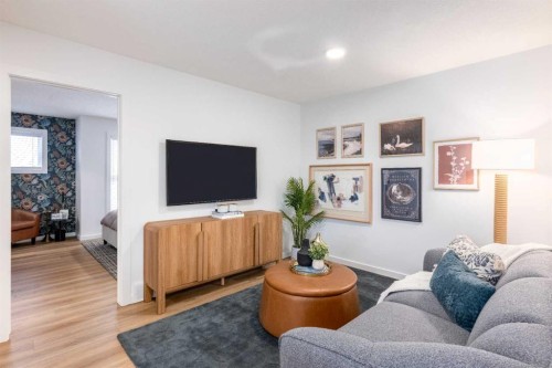 696 Sora Boulevard Se, Calgary, AB 