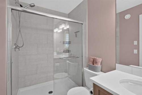 743 Wolf Willow Boulevard Se, Calgary, AB 