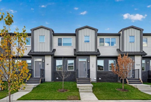 743 Wolf Willow Boulevard Se, Calgary, AB 