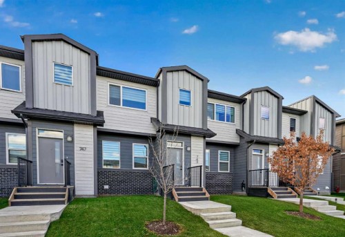 743 Wolf Willow Boulevard Se, Calgary, AB 