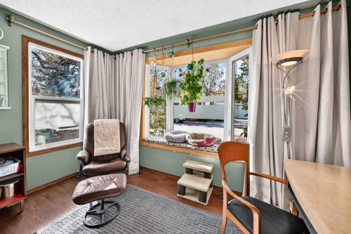 155 Strathcona Close Sw, Calgary, AB 