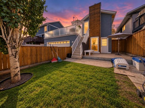 155 Strathcona Close Sw, Calgary, AB 