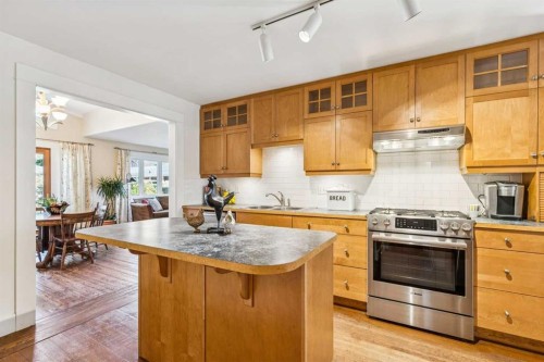 1212 18 Avenue Nw, Calgary, AB 