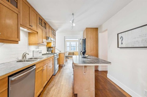 1212 18 Avenue Nw, Calgary, AB 