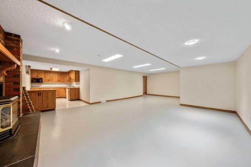 28 Brazeau Crescent Sw, Calgary, AB 