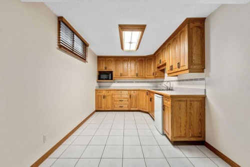 28 Brazeau Crescent Sw, Calgary, AB 