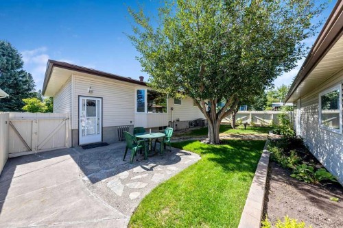 28 Brazeau Crescent Sw, Calgary, AB 