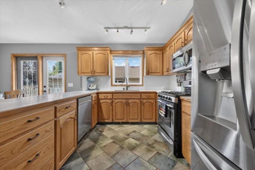 5 Sunset Crescent, Okotoks, AB 