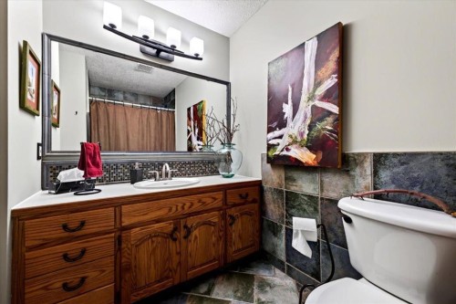 5 Sunset Crescent, Okotoks, AB 