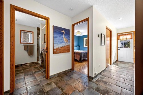5 Sunset Crescent, Okotoks, AB 
