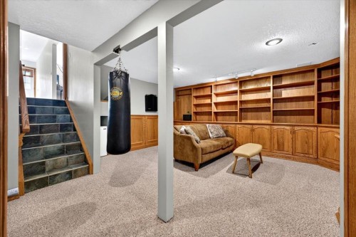 5 Sunset Crescent, Okotoks, AB 