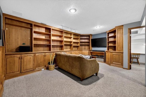 5 Sunset Crescent, Okotoks, AB 