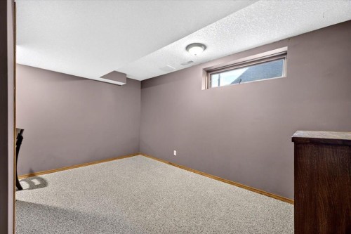 5 Sunset Crescent, Okotoks, AB 