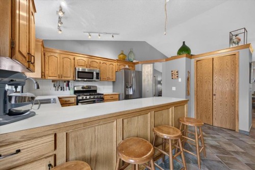 5 Sunset Crescent, Okotoks, AB 