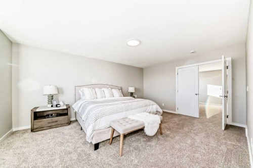 153 Rangeview Path Se, Calgary, AB 