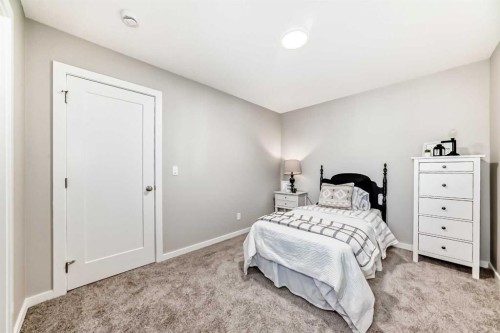 153 Rangeview Path Se, Calgary, AB 