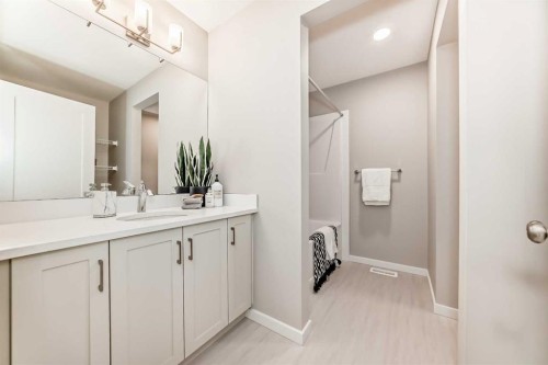 153 Rangeview Path Se, Calgary, AB 