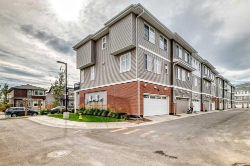 24 Cornerstone Passage Ne, Calgary, AB 