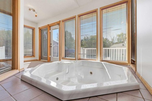 463 23 Avenue Nw, Calgary, AB 