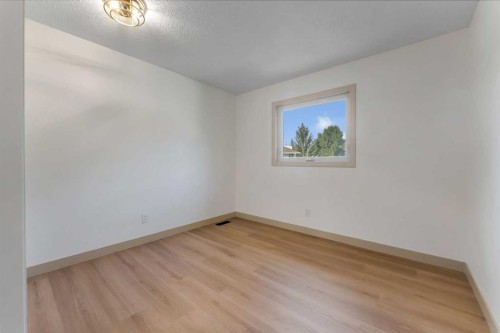 12 Diamond Terrace Se, Calgary, AB 