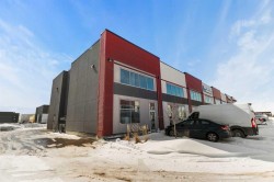 305-10960 42 Street NE Calgary, AB T3N 2B8