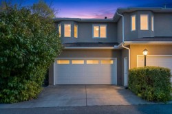 5-2429 28 Street SWCalgary, AB T3E 2H7
